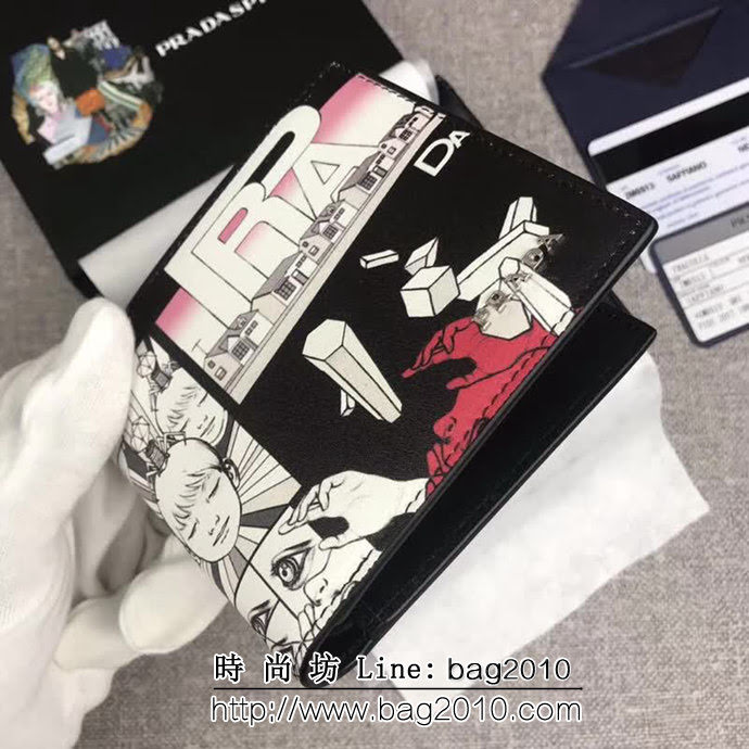 PRADA普拉達 官網同步 2018最新漫畫印象系列 男士卡片夾 2M0513 DD1448